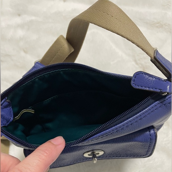 Rare Royal blue Coach park cross body - Picture 2 of 3